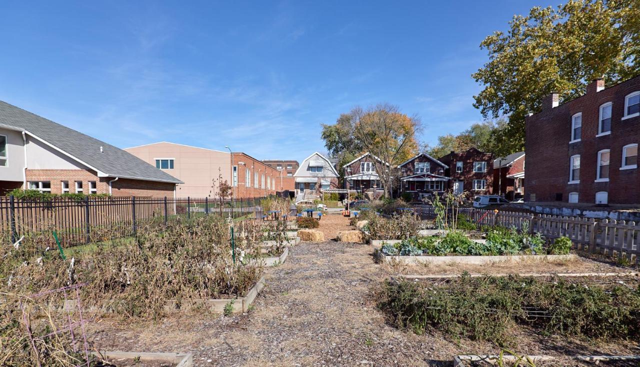 1 Bd Apt Near Forest Park, Science Center & Dining Tower Grove Buitenkant foto